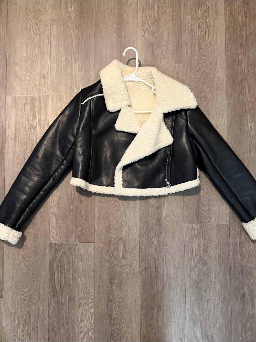 Fashion Nova Black Faux Leather Cropped Shearling Jacket with Cream Trim